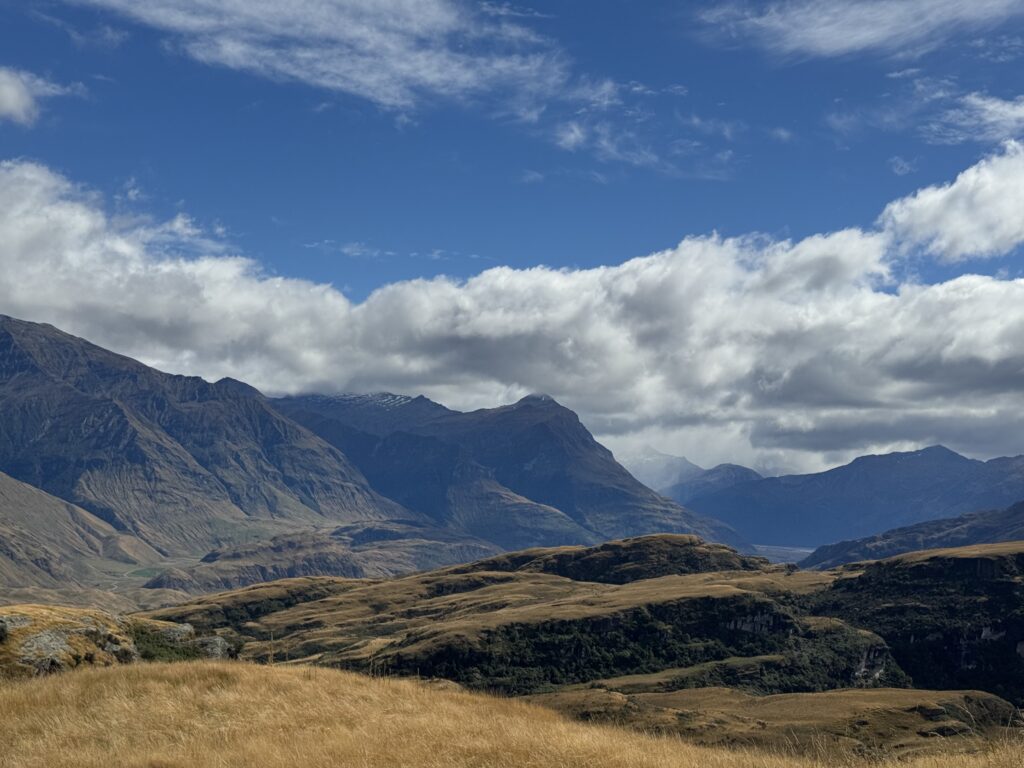mountain view from rocky mountain summit hike, new zealand