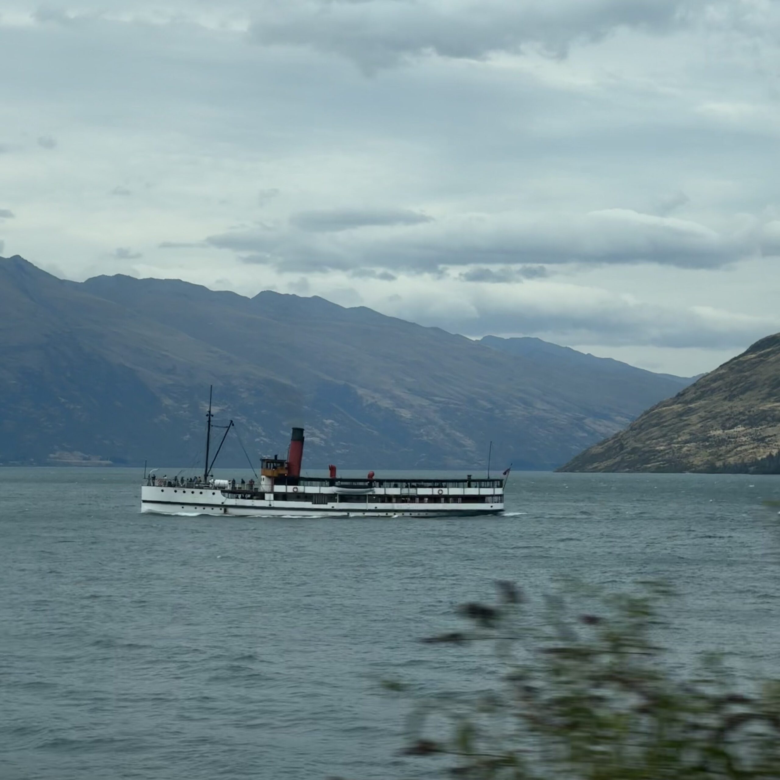 TSS earnslaw ship on lake in queenstown, new zealand