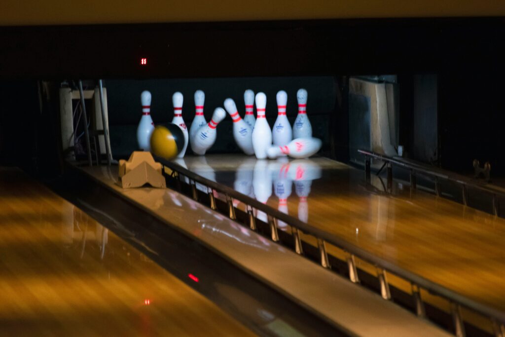 bowling alley in queenstown, new zealand
